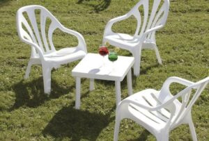 Table et chaise